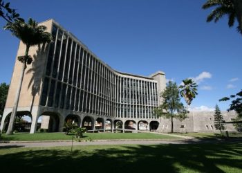 Resiste FIEP  ! – por João Bosco, Calçados JB