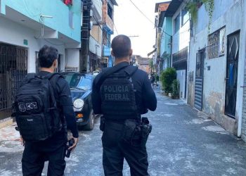 Operação da PF cumpre mandados e mira organização criminosa de explosão de bancos
