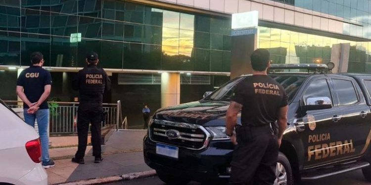 Polícia Federal deflagra operação no DF e mais 7 estados do pais contra fraudes no sistema do FIES