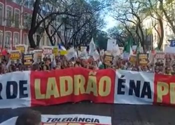 VEJA VÍDEO – População vai às ruas em protestos contra a presença de Lula em Portugal