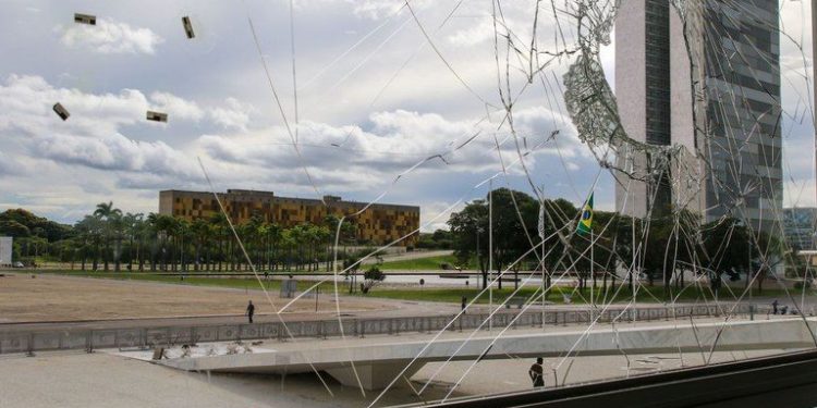 CPI Mista do 8 de janeiro será instalada hoje com definição do presidente e colegiado com 32 titulares