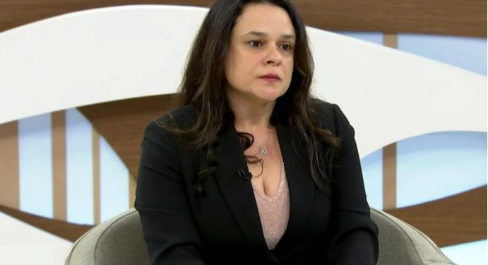 Professora de Direito Penal da USP alerta qual interesse de Lula em “aprovar projeto que censura redes”