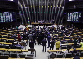 Projetos que beneficiam pessoas com transtorno do espectro autista estão na pauta de votação da Câmara