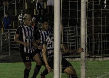 Em jogo de 5 gols, Botafogo/PB vence Payssandu e volta ao G-4 do Brasileiro da Série C