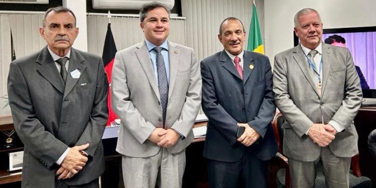 Em audiência com o senador Efraim, em Brasília, Cel Francisco trata de pauta da segurança pública