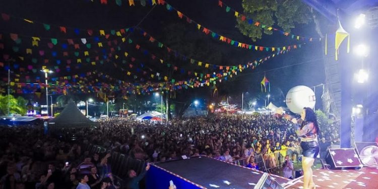 Confira a programação de shows do São João de João Pessoa para sábado e domingo