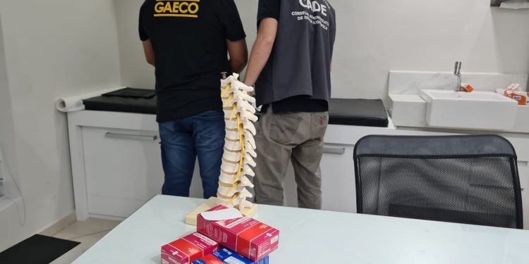 Operação do Gaeco cumpre mandados em João Pessoa e CG e mira cartel em cirurgias ortopédicas