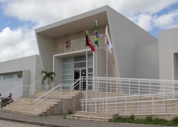 Ação de improbidade do MP contra ex-prefeito de Mamanguape por irregularidade na coleta de lixo