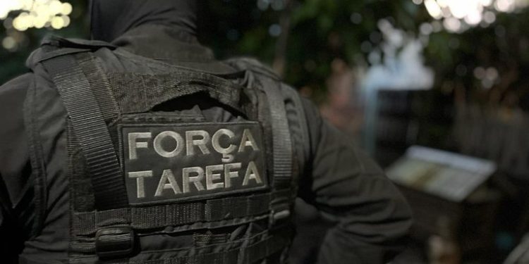 PF mira facção criminosa com “formulário de batismo” e cláusula de pena de morte em caso de traição
