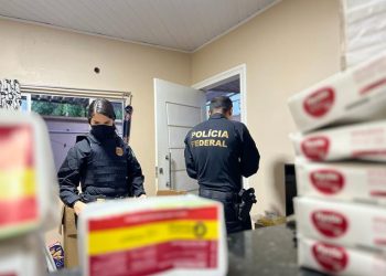 Operação da PF mira desvios de medicamentos e testes de covid da rede pública para farmácias e clínicas