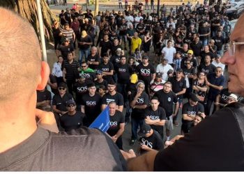 Veja fotos e vídeos do Movimento das Polícias na Praça JP cobrando compromissos do governador da PB