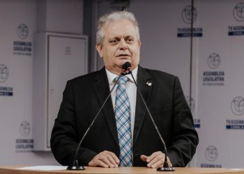 Deputado Bosco Carneiro destaca importância da Comissão e apoio às lutas da Defensoria Pública na AL