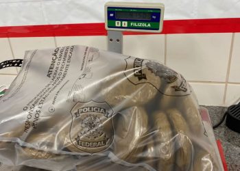 Polícia Federal prende idoso de 78 anos com 4,7 kg de cocaína tentando embarcar para Paris