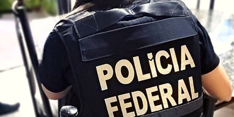 Polícia Federal prende em flagrante homem com cédulas falsas de R$ 100 em Araçagi