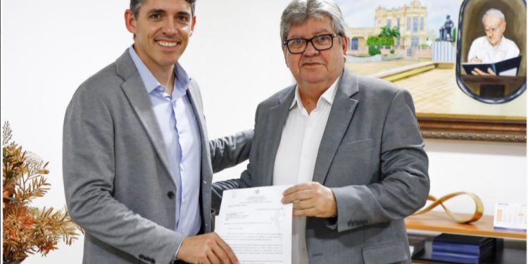 Crise política em Campina, causa grande desfalque à Oposição e fortalece Governo na AL