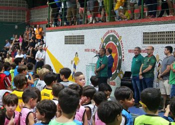 Veja vídeos e fotos da abertura do Festival Fazendo Amigos de Futsal do Clube dos Oficiais da Paraíba
