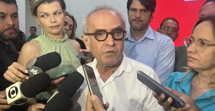 Cícero elogia gesto de Vitor Hugo com governador, pois relações institucionais favorecem ao povo