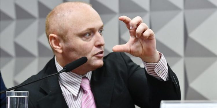 Hacker da Lava Jato, que acusou procurador da República de corrupção é condenado por calúnia