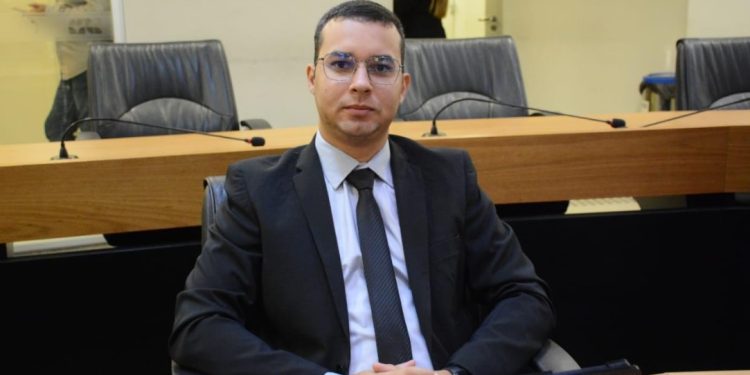 VALORIZAÇÃO- Projeto do deputado Alexandre de Zezé cria o dia e a semana estadual do jornalista na PB