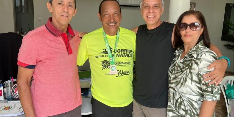 Cel Francisco recebe coronel Livington da PM do Rio de Janeiro, na sede do Clube dos Oficiais
