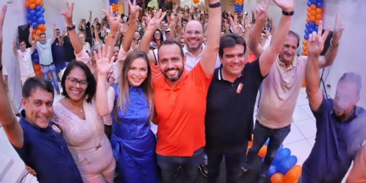 Evento prestigiado marca filiação do pré-candidato a prefeito de Bayeux, Glicério Feitosa, ao Solidariedade
