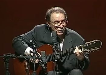 Justiça manda gravadora pagar R$ 150 milhões de indenização aos herdeiros do cantor João Gilberto