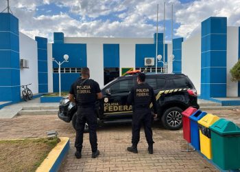 Operação da PF investiga pagamento de benefício social a quase metade dos servidores de Prefeitura