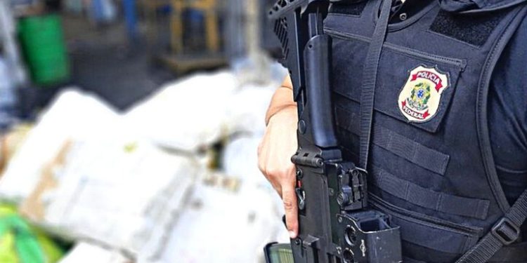 Operação da PF mira orcrim do tráfico internacional de drogas em 5 estados no país, dois no Nordeste