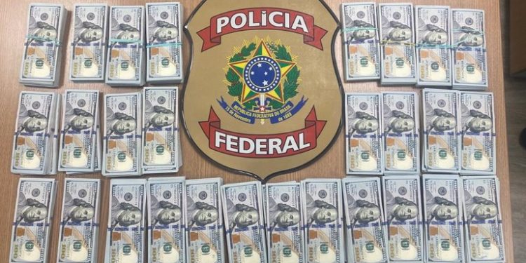 Polícia Federal cumpre mandados e investiga uso irregular do sistema de geolocalização pela Abin