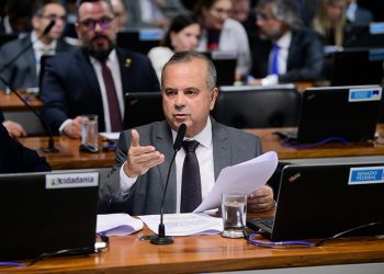 Após STF julgar constitucional contribuição sindical, Senado aprovado projeto desobrigando trabalhador
