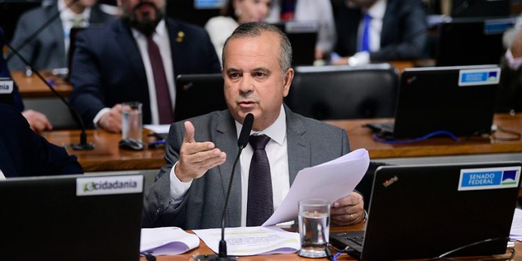 Após STF julgar constitucional contribuição sindical, Senado aprovado projeto desobrigando trabalhador