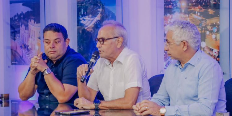 Cícero anuncia Forró Verão com Flávio José, Amazan, Dorgival Dantas e Waldonys na praia do Cabo Branco