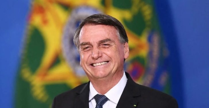 Bolsonaro parabeniza povo argentina e Milei por vitória, “A esperança volta a brilhar na América do Sul”