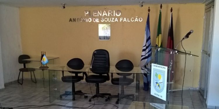 Irregularidades levam justiça a afastar presidente da Câmara de Lucena e determinar novas eleições
