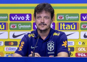Após título da Libertadores, Fernando Diniz convoca seleção para jogos contra Colômbia e Argentina