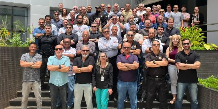 DIA DO PF- Policiais e servidores da PF protestam contra descaso do Governo, “Não há o que comemorar”