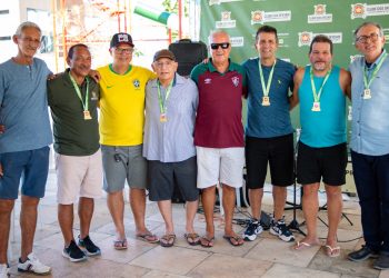 Clube dos Oficiais realiza confraternização da “pelada” com churrasco , homenagens e sorteio de brindes