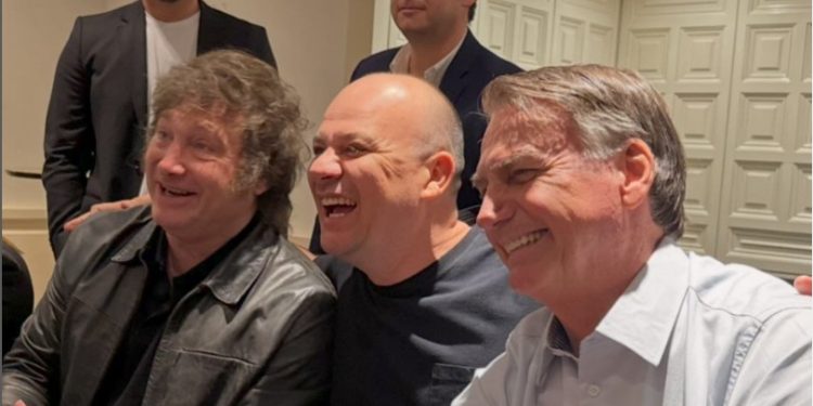 Na Argentina com Bolsonaro, deputado Cabo Gilberto revela clima de esperança com a posse de Milei