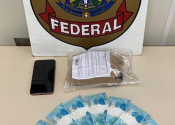 Polícia Federal prende homem com notas de R$ 100 falsas recebidas pelos Correios vindas de Brasília