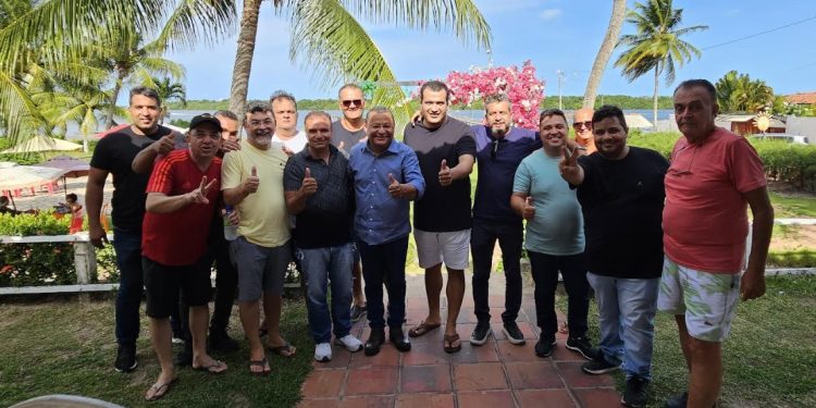 Lideranças políticas reforçam movimento por Nilvan em Santa Rita e recebem comunicador em almoço