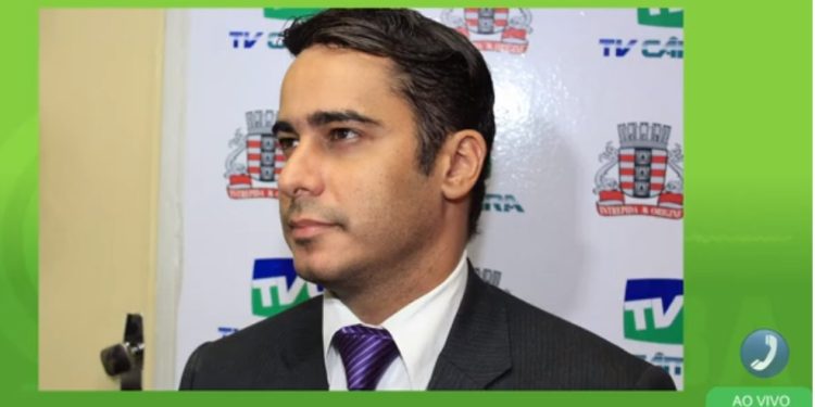 VÍDEO- Faculdade Unipe pode ser alvo de multa de R$ 1 milhão se cobrar estacionamento, dia Helton Renê