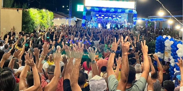 VÍDEOS E FOTOS- Nilvan dá o tom da campanha ao mostrar prestígio em ato de filiação ao Republicanos