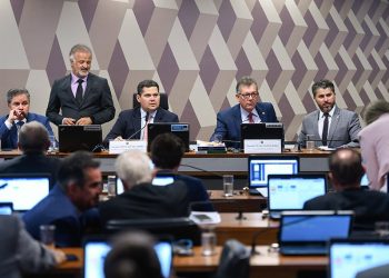 Por 21 votos a 4, Comissão do Senado aprova PEC que criminaliza porte de droga para uso próprio