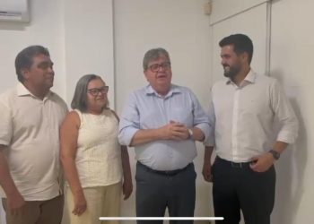 VÍDEO- Pré-candidata a prefeita de Mari troca MDB do senador Veneziano pelo PSB do governador João