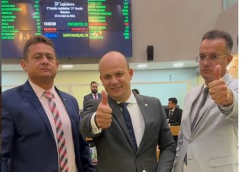 VÍDEO- Deputados Cabo Gilberto, Sargento Neto e Wallber comemoram aprovação da lei funcional do CB