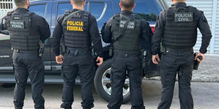 Operação com participação da PF prende na Paraíba homem acusado de assassinar policial penal no RN
