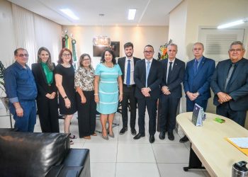 Procurador-Geral do Estado visita Defensoria e dialoga sobre melhoria e ampliação de serviços prestados
