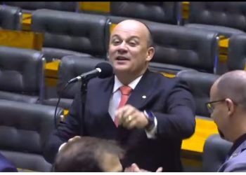Deputado Cabo Gilberto surpreende parlamentares, “TCU suspende licitação de R$ 197 milhões da Secom de Lula”