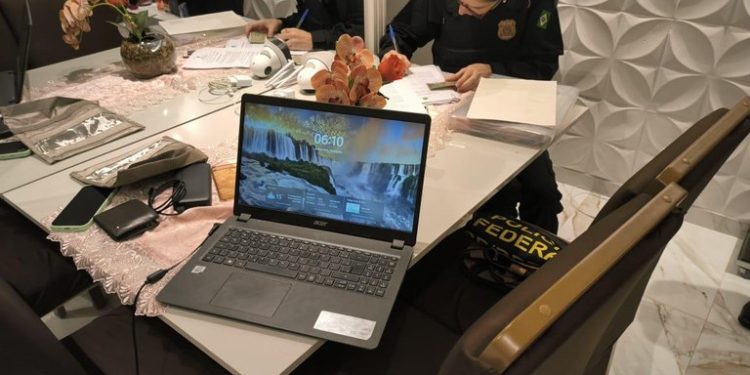 Operação da PF mira organização criminosa em 5 estados por fraude de R$ 10 milhões contra a Caixa Econômica