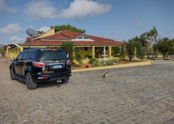 Operação da PF mira ex-prefeita e genro na Paraíba por desvios de recursos na construção de UBS